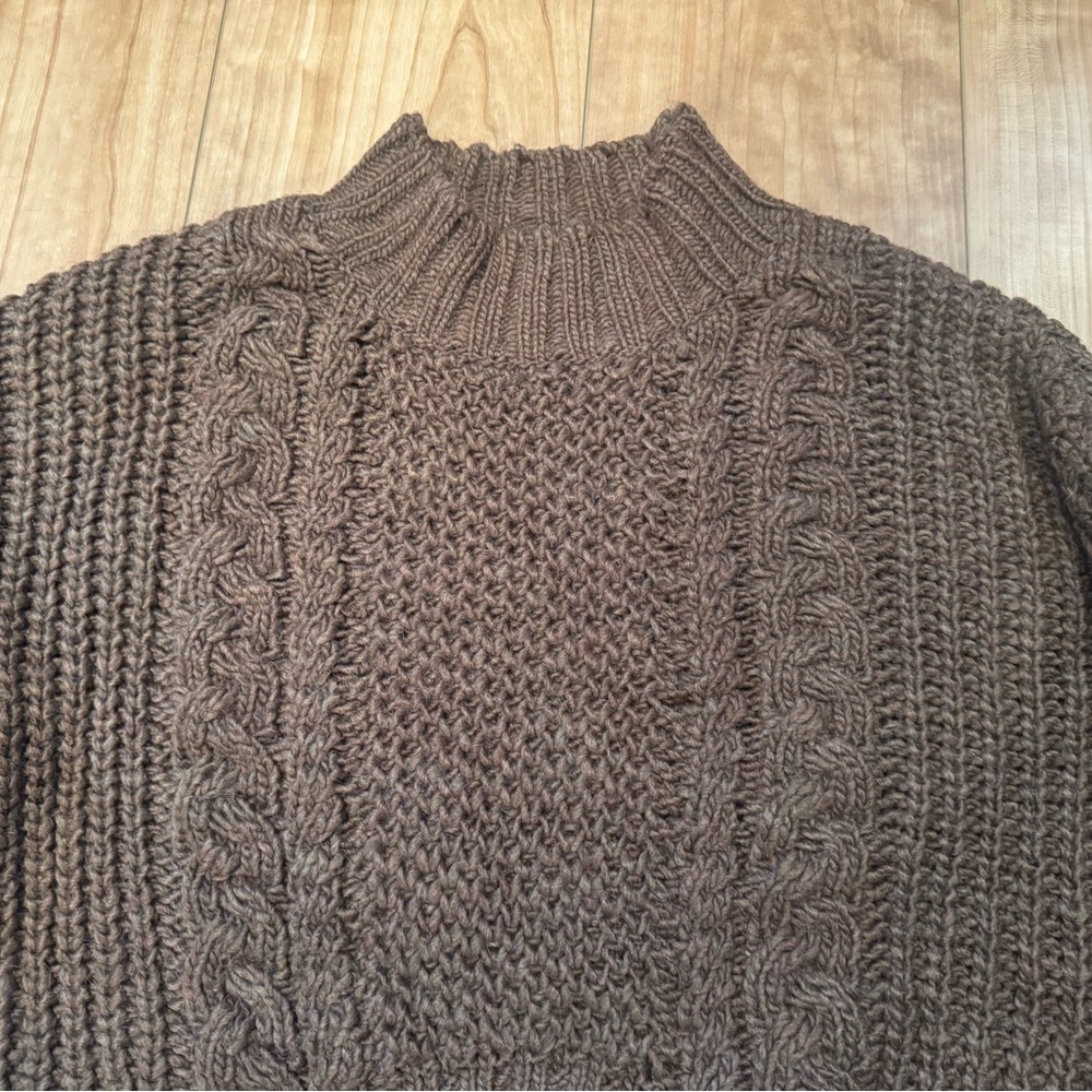 1x Universal Thread Cable Knit Sweater - Brown - Picture 2 of 4